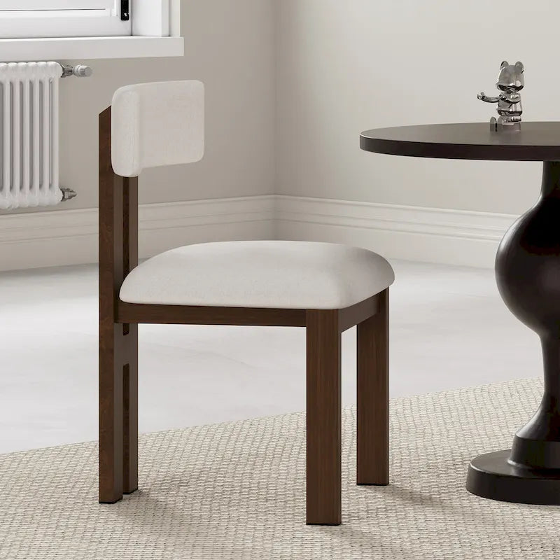 Chaise de salle à manger moderne capitonnée avec cadre en bois massif
