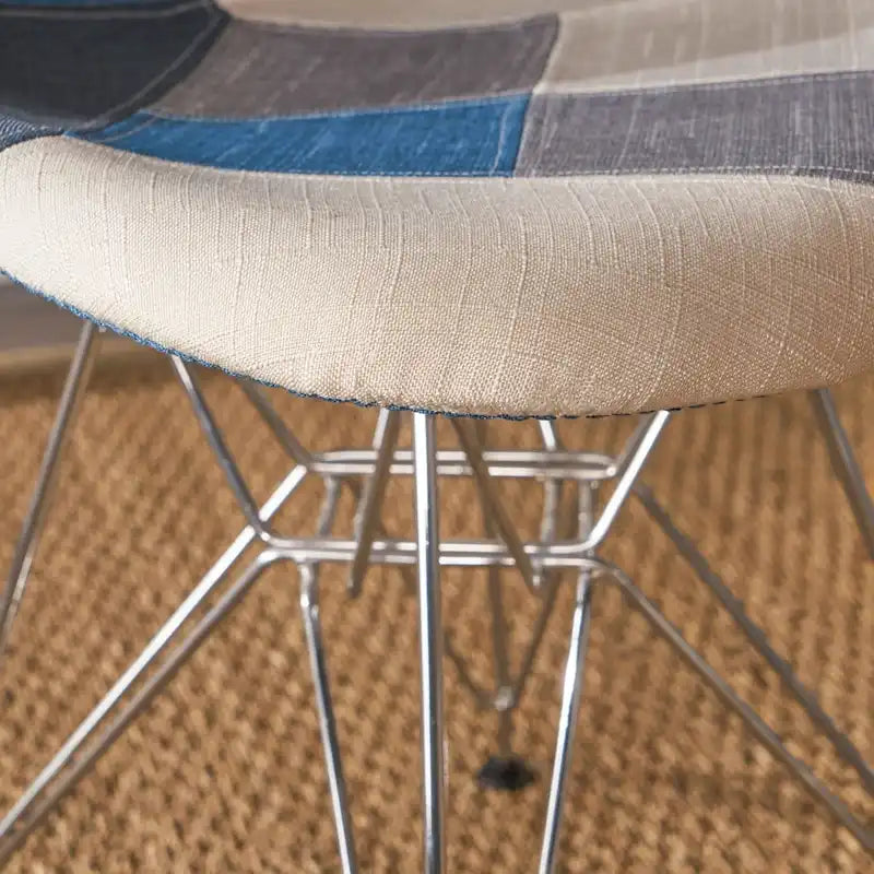 Chaise de salle à manger en tissu patchwork, base Eiffel bohème, structure en acier