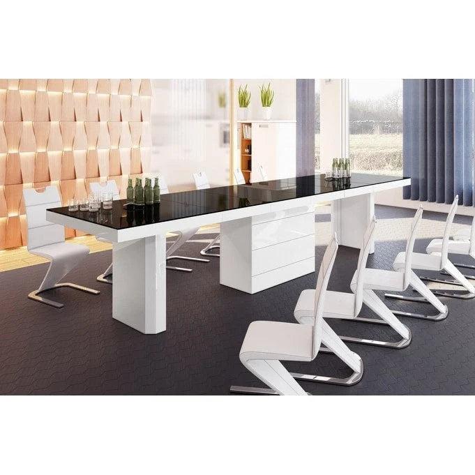 Table à manger extensible moderne laquée avec rallonges intégrées