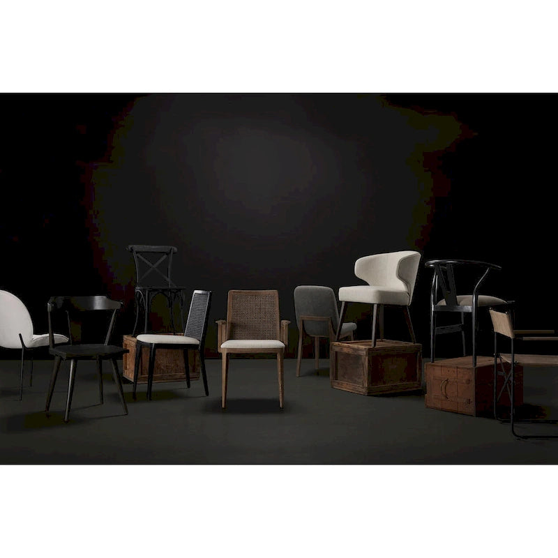 Chaise de salle à manger mi-siècle, cadre en bois massif, dossier en cannage, assise en tissu crème