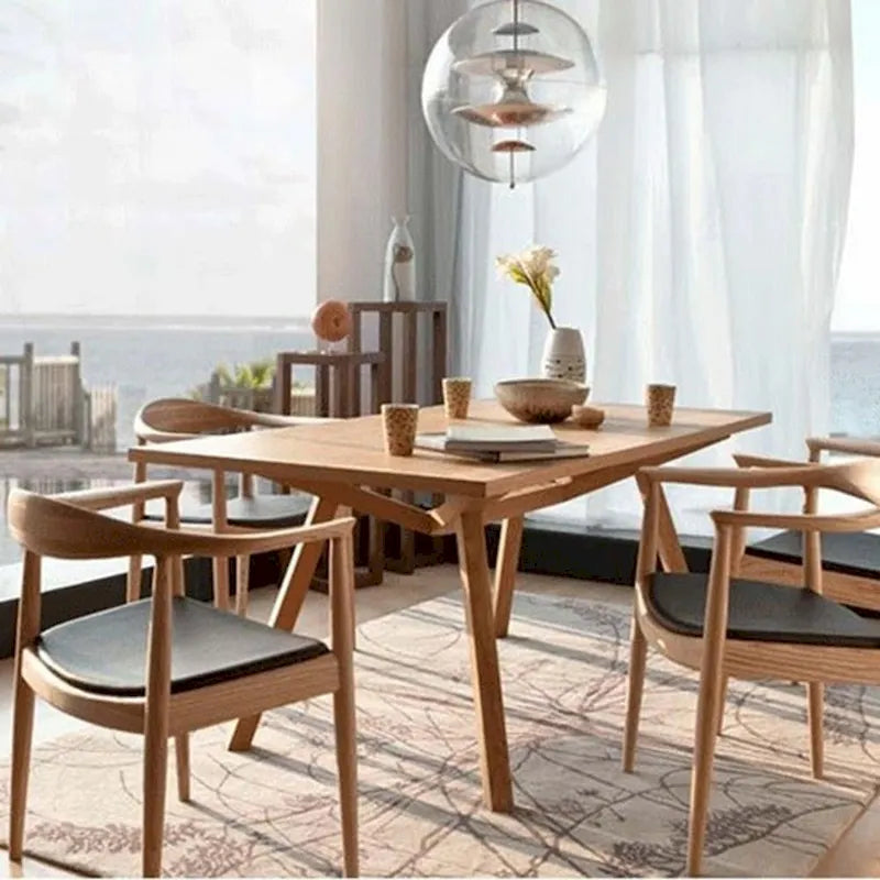 Chaise de salle à manger moderne du milieu du siècle en chêne massif
