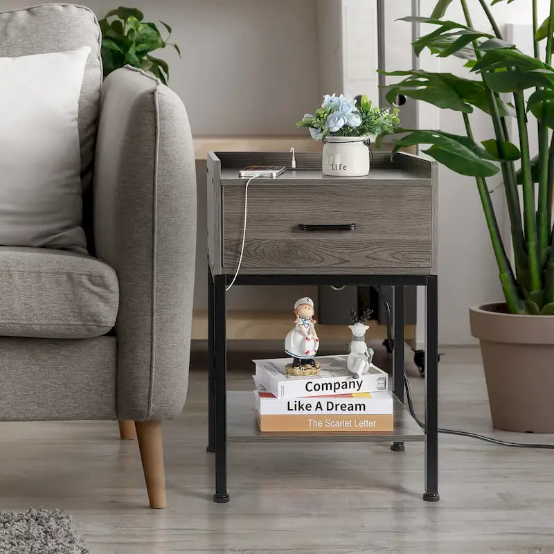 Table de chevet avec station de recharge ports USB, tiroir et étagère de rangement